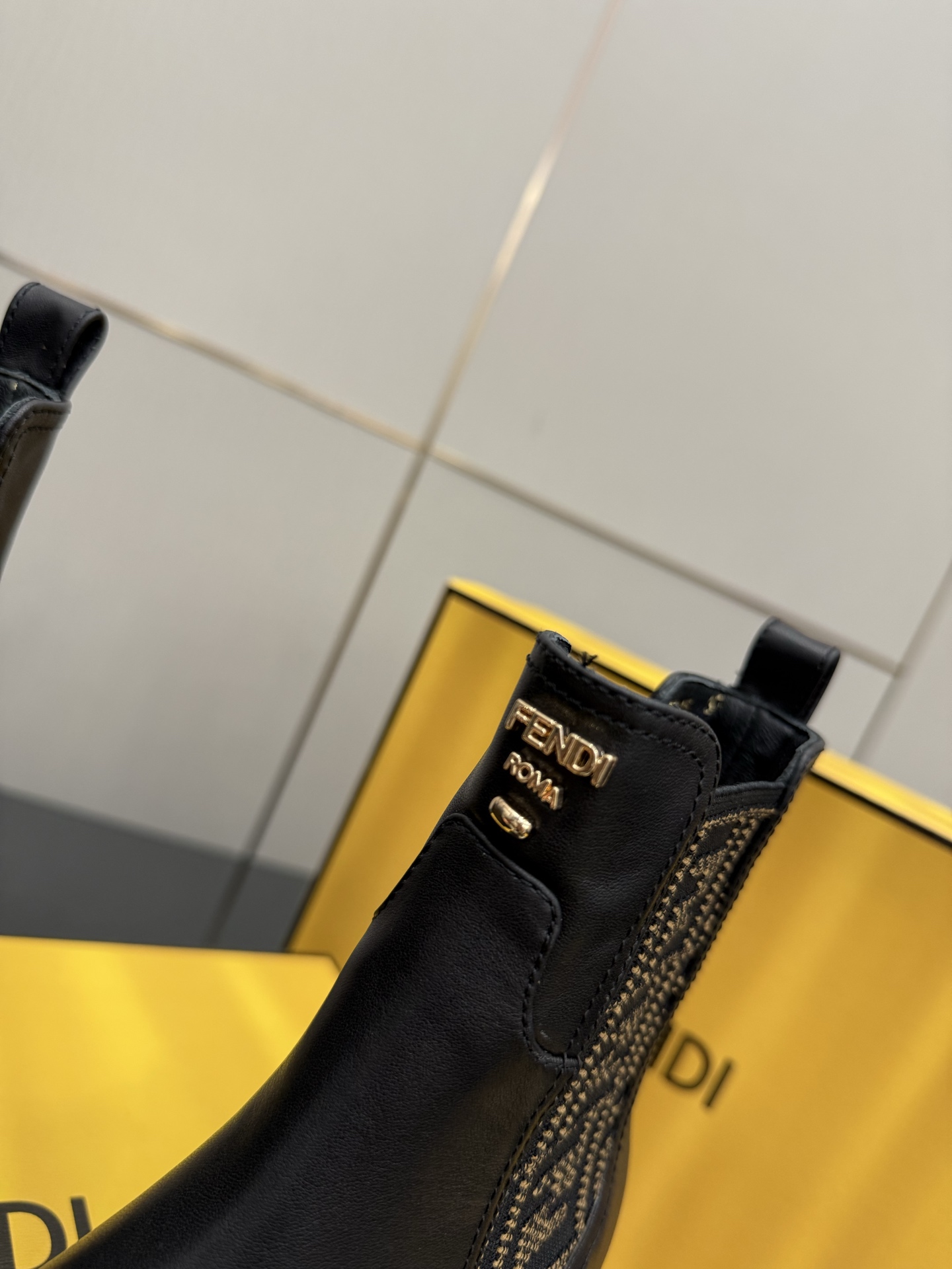 20251022/Fendi_251022-5